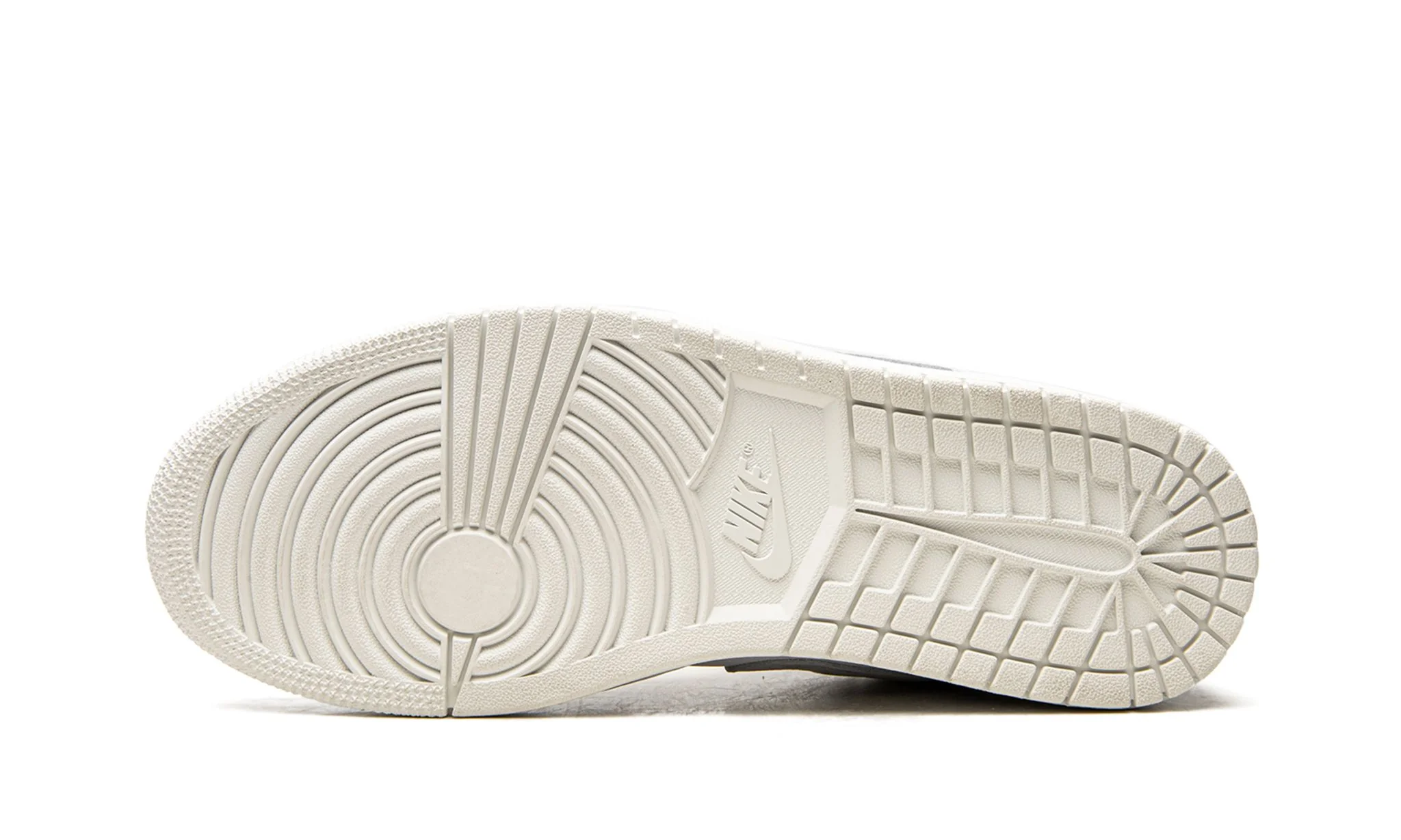 Air Jordan 1 Low Paris - Image 4