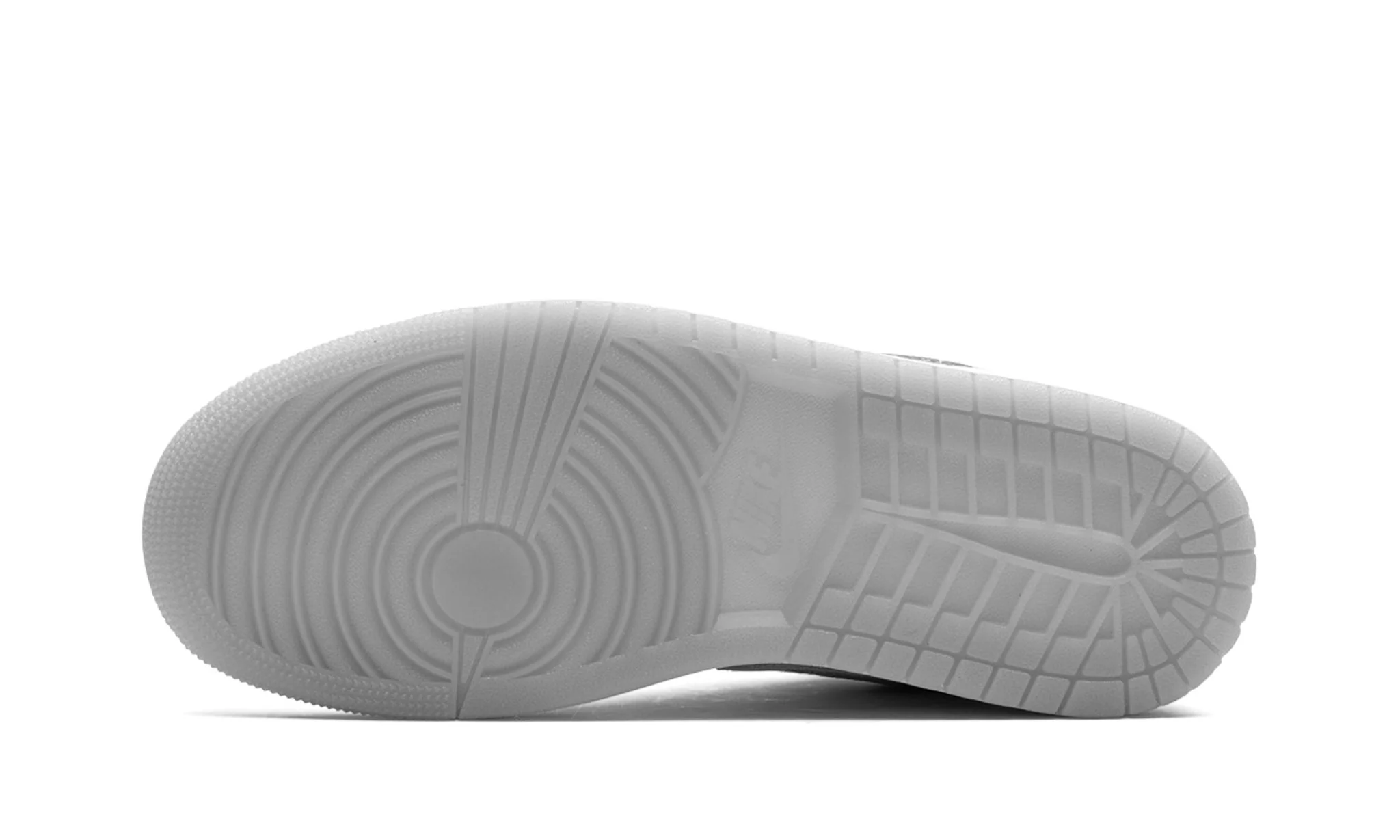 Air Jordan 1 Low SE Metallic Silver - Image 4