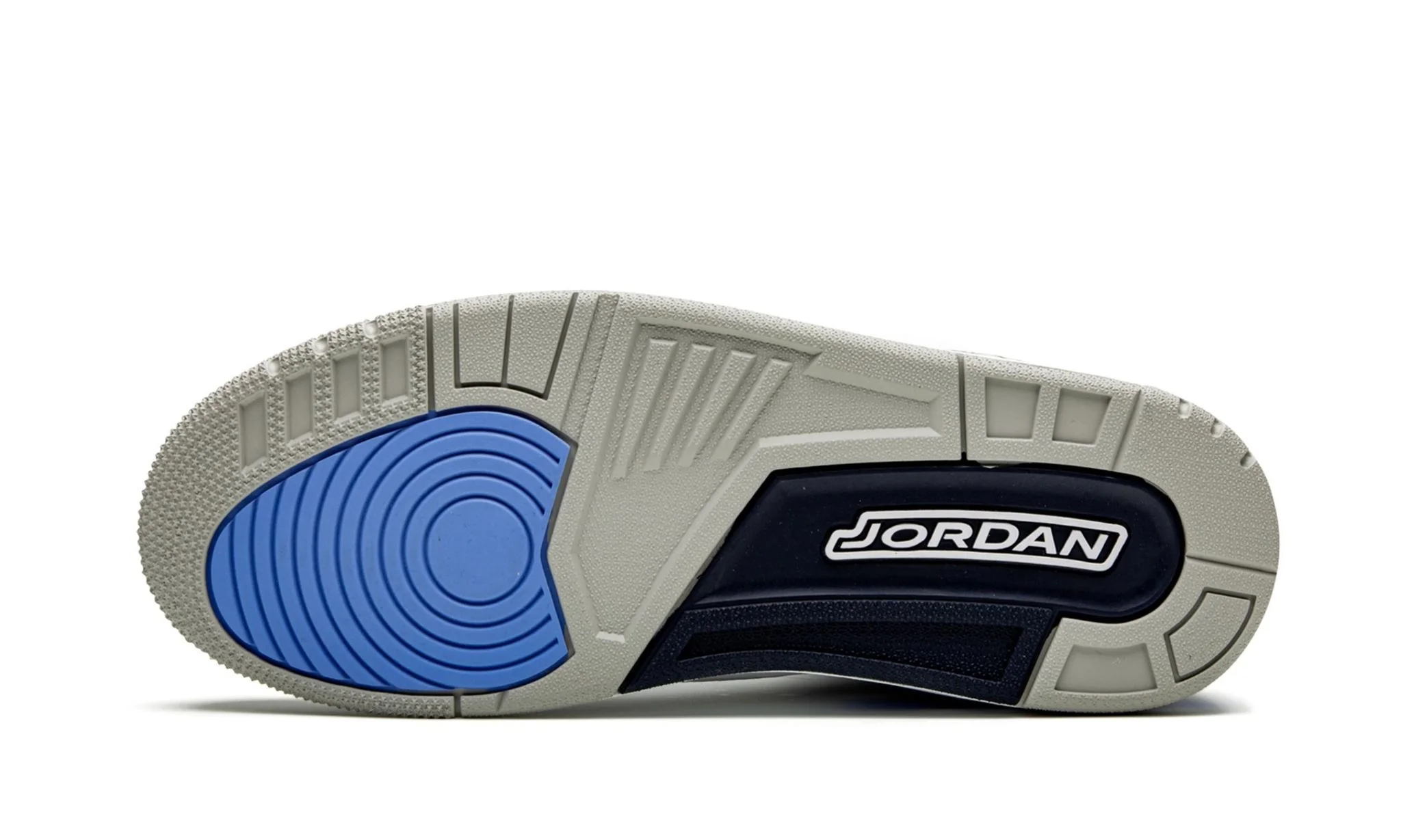 Air Jordan 3 Retro UNC (2020) - Image 4