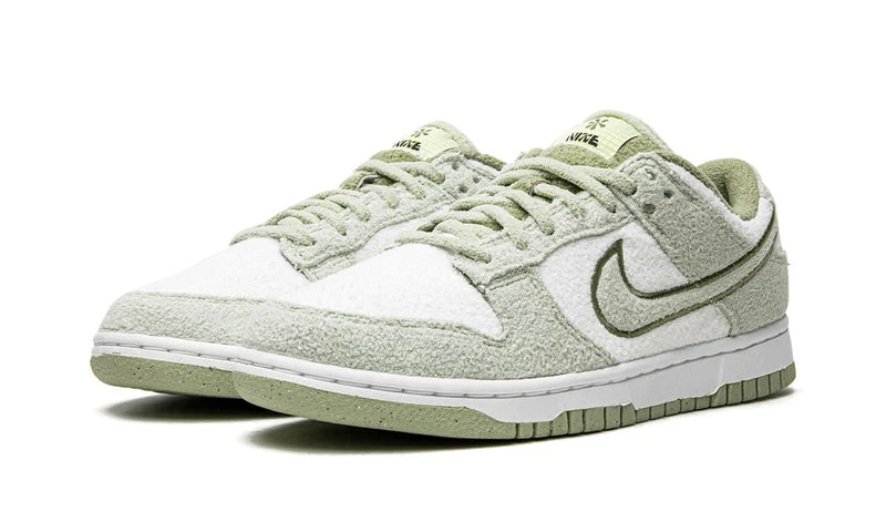 Dunk Low SE Fleece Pack Honeydew Women's - Image 2