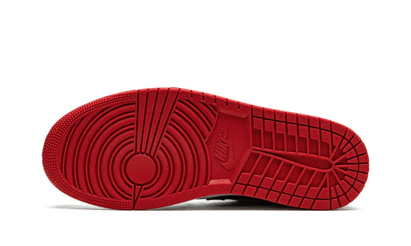 Air Jordan 1 Low Bred Toe - Image 4