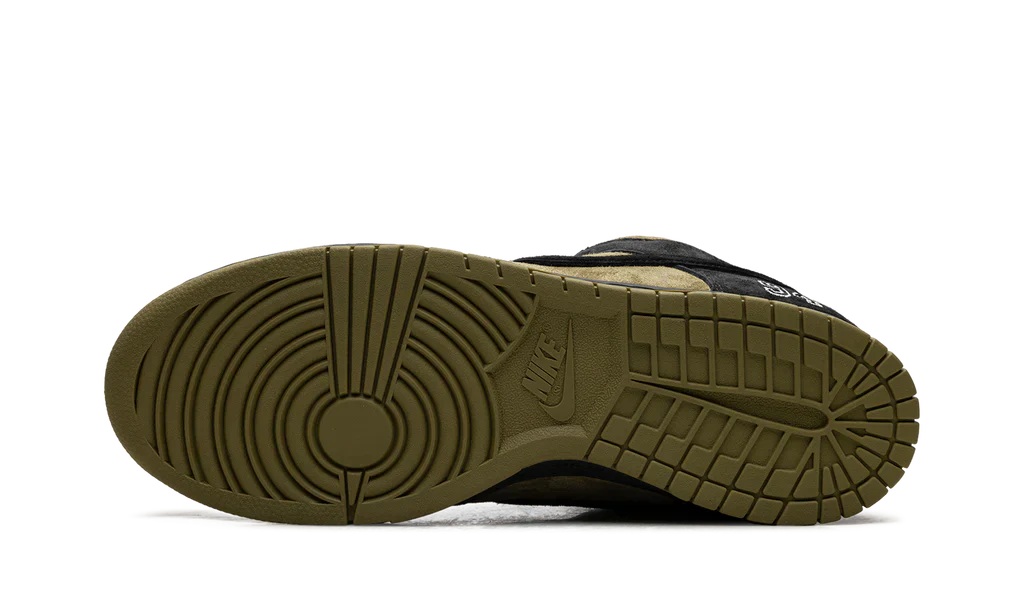 Nike SB Dunk Low Supreme 94 Camper Green - Image 4